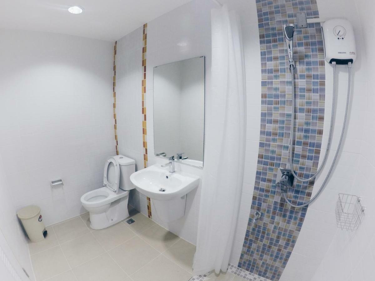 Hostbox Bangkok Apartment Екстериор снимка