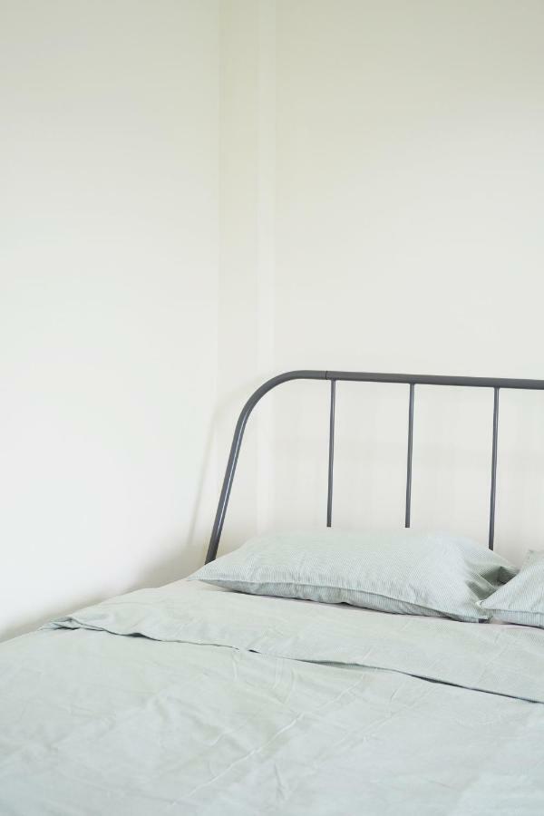 Hostbox Bangkok Apartment Екстериор снимка